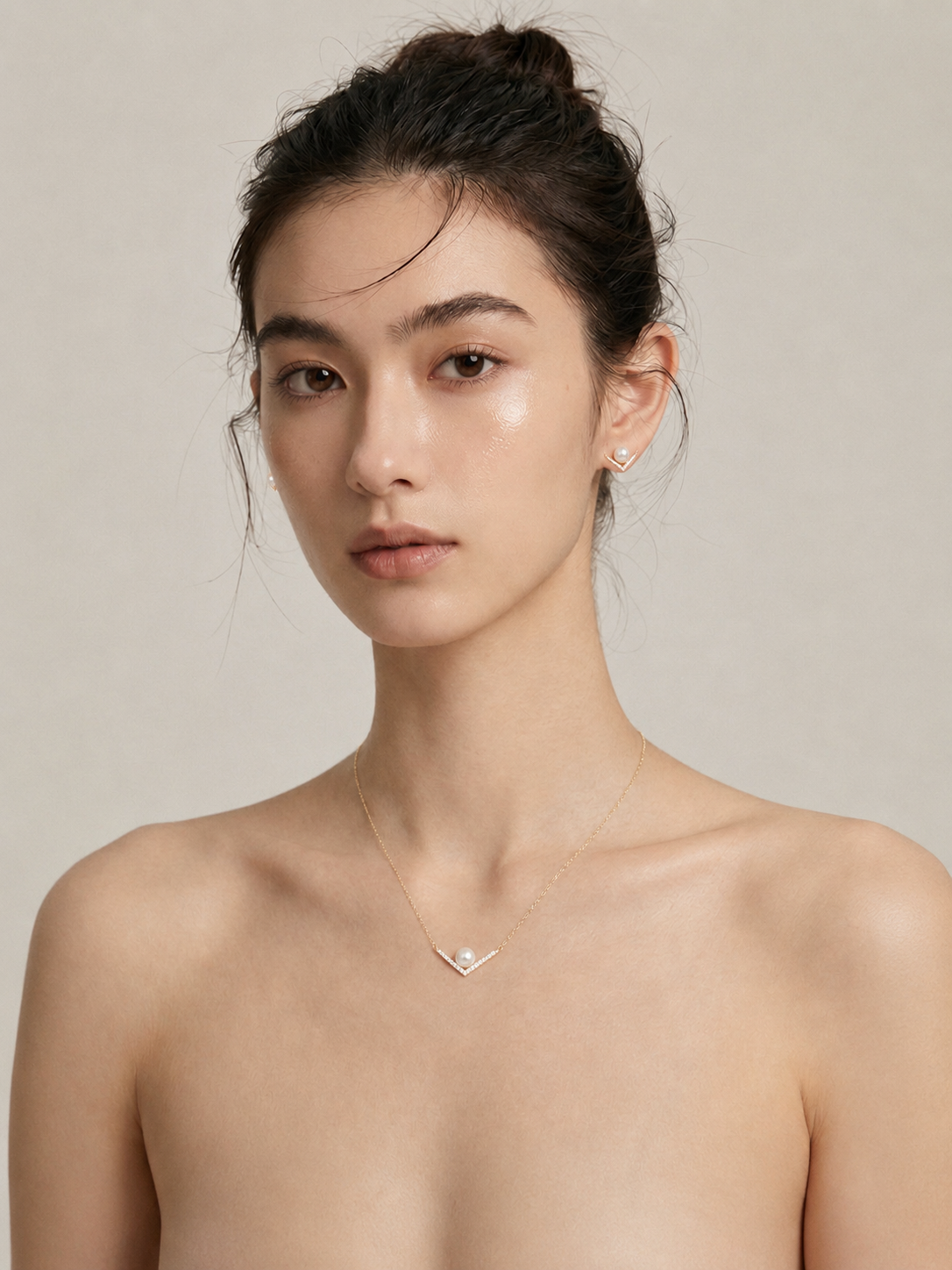 Everyday Muse V-Shape Pearl Jewelry Set – Earrings & Adjustable Necklace