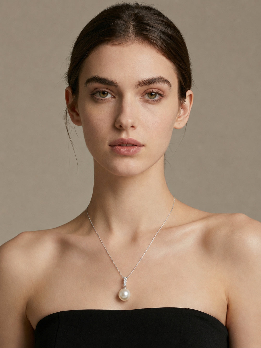 2025FW The Fine Collection: 13mm White South Sea Pearl Pendant in Platinum with Diamond