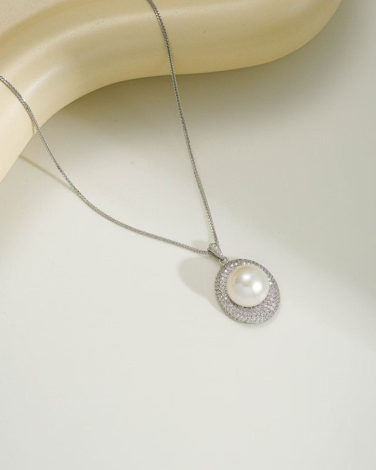 Nacre Edge Freshwater Pearl 12.5-13mm in S925