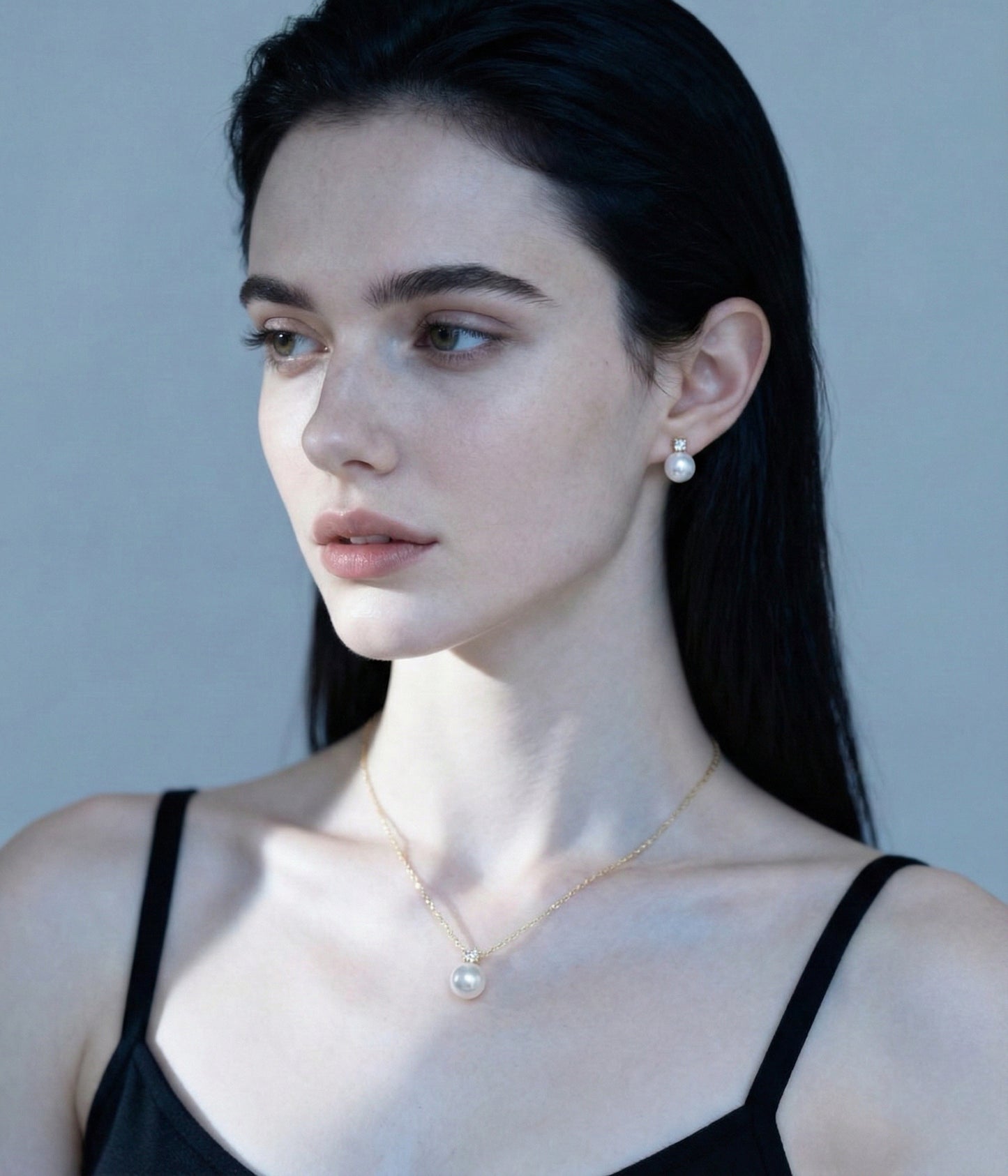 2pc Classic Pearl Set (Necklace and Earrings)