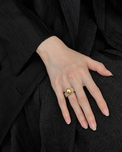 Maison Élise Golden South Sea Pearl Ring