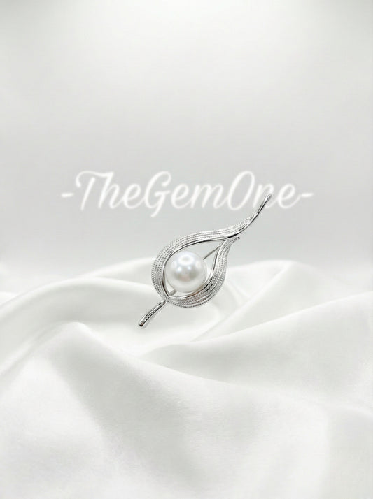 2025FW Winterleaf Brooch