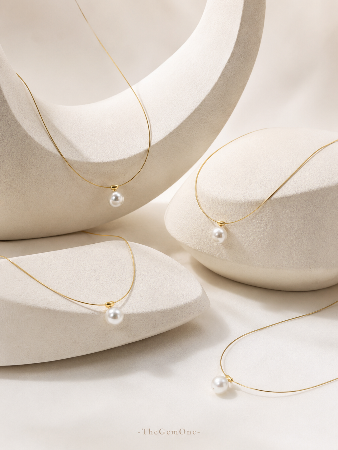 The One Pearl Collection | Luna Pendant