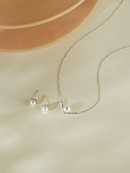 Everyday Muse V-Shape Pearl Jewelry Set – Earrings & Adjustable Necklace