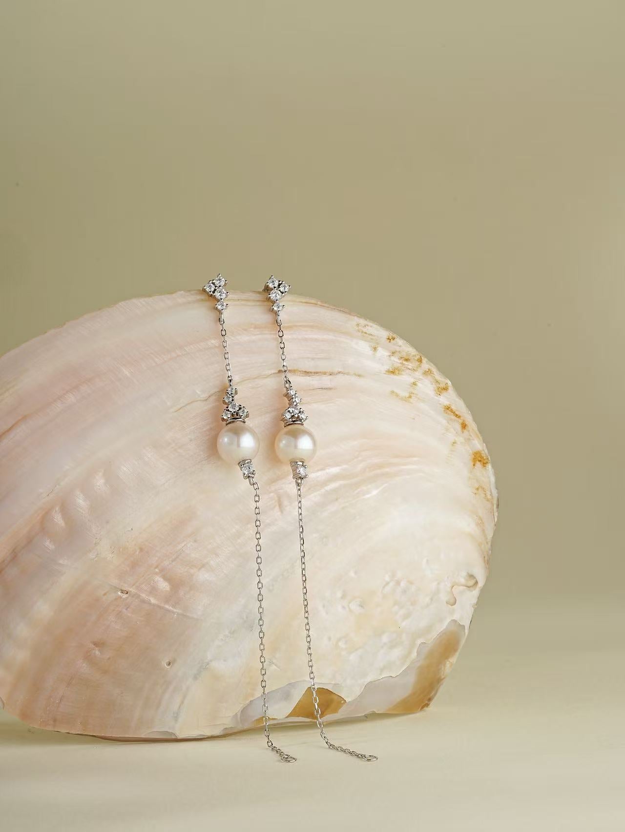 Evening Bloom Pearl Drop Earrings – 2-Way Party-Ready Style
