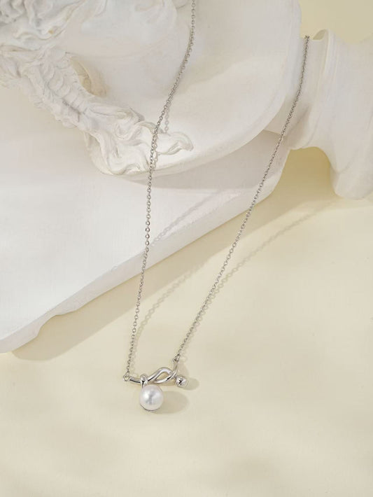 Knot | Modern Chic Pearl Pendant Necklace